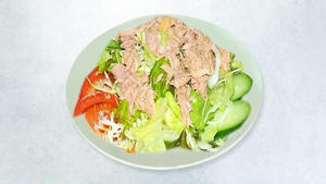 ツナサラダ (Tuna Salad)