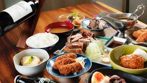 【弁当】 まかせるよ！弁当(サラダと小鉢付き) きょうは何でしょうね～