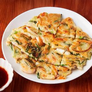 海鮮チヂミ / SEAFOOD CHIJIMI (Korean Pancake)