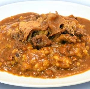 牛すじ煮込みカレー Stewed beef tendon Curry