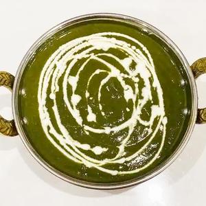 【ナンバー2!人気の商品!】ほうれん草チキンカレー Spinach Chicken Curry