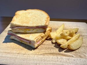 ベーコンチーズサンド BACON ＆ CHEESE SANDWICH [No sides included]