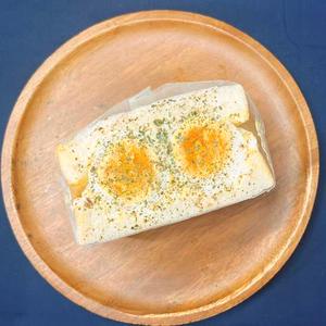お出汁に漬けた和風味玉サンド