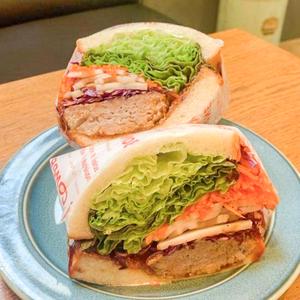 ハンバーグサンド