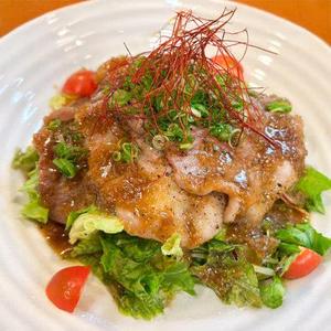 和牛コウネ炙りサラダ