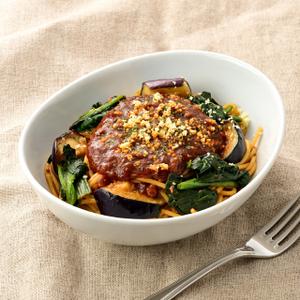 カフェ・ド・クリエ 揚げなすとほうれん草のボロネーゼ Fried Eggplant and Spinach Bolognese