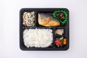鯖の味噌煮弁当