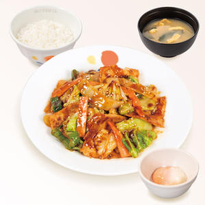松屋 回鍋肉定食半熟玉子(味噌汁付)