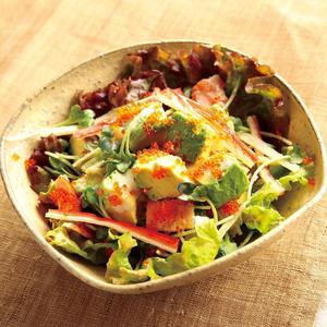 柿家すし アボカドサラダ（倍盛り）