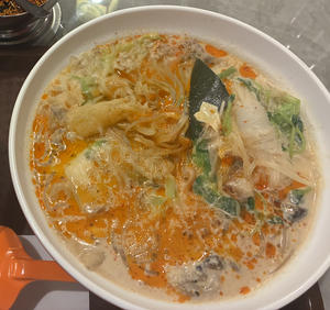 猪蹄 (豚足) 麻辣湯