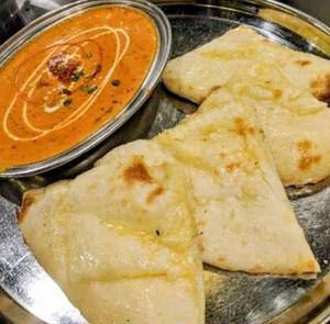 バターチキンカレー＆チーズナンセット