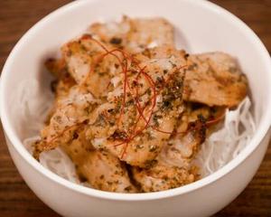 筋肉食堂 やげん軟骨 ～辛味噌味～
