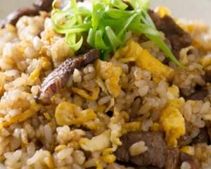 焼肉ガーリックチャーハン