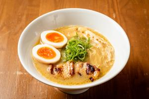 鶏ポタラーメンTHANK人気No.2 塩玉子付きぽてり