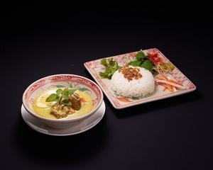 チキンのココナッツカレー