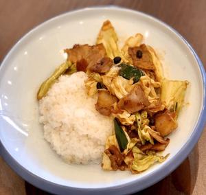 ホイコーロー飯 回鍋肉飯