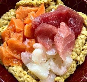 丼丸 海鮮納豆丼