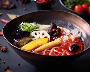 デトックス女性人気No1!野菜たっぷりマッスル麻辣麺