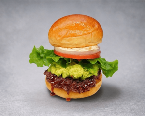 常陸牛アボカドバーガー/Hitachi Beef Avocado Burger