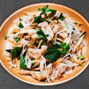 ハチノスサラダNom ong sach bop dua