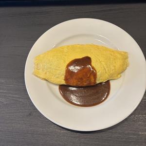 オムライス(デミグラスソース)