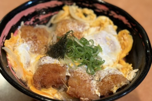 豚ロースガツ玉子とじ丼