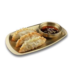 揚げ餃子3個