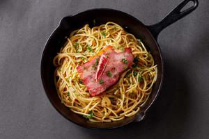 厚切りベーコンのペペロンチーノ Bacon Peperoncino