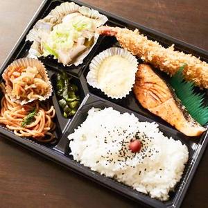 幕の内弁当(大海老フライと特選おかずが2種類選べる)
