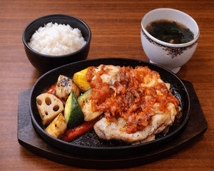 グリルドチキン定食