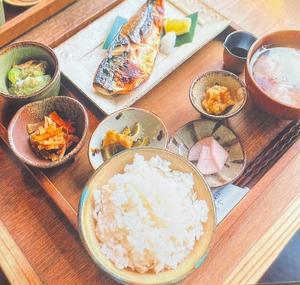 鯖の塩焼き定食