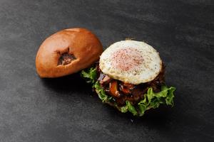 エッグてりやきバーガー