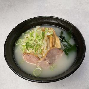 豚骨ラーメン(刀削面)