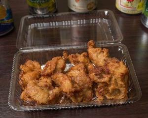 もも肉の唐揚げ Fried Chicken Thigh