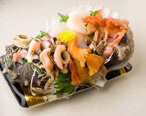 寿司屋が作る活貝類盛合せ2人前 Assorted Shellfish Platter (Serves 2)