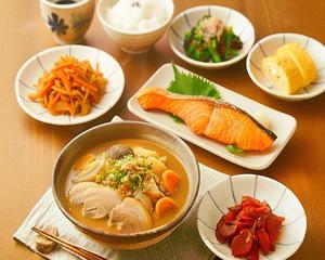 銀鮭(厚切り)の塩焼き弁当