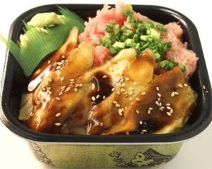 丼丸 あなごねぎとろ丼