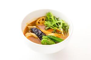MOMOと野菜のスープカレー