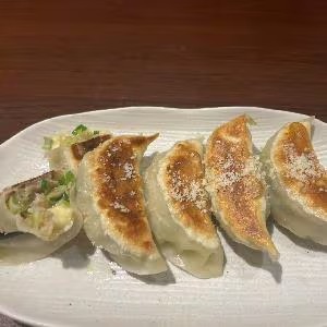 チーズ焼き餃子
