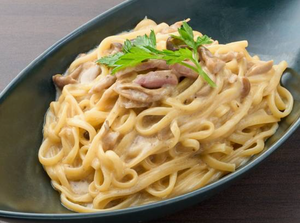 3種のきのこのポルチーニソースパスタ