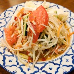 ソムタム Spicy Green Papaya Salad