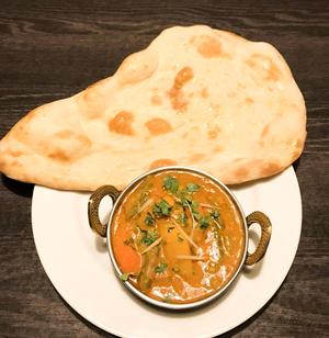 1カレーセット(+ナンorライス) 1curry set(+nan or rice)