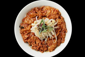 三元豚カルビ丼
