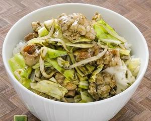 ホルモン炭塩焼丼(120グラム) Charcoal Salt Grilled Offal Rice Bowl