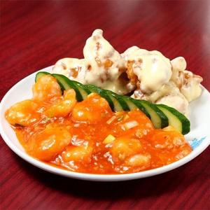 エビチリと鶏肉のマヨネーズ和え