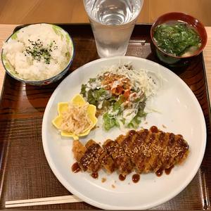 とんかつソース定食