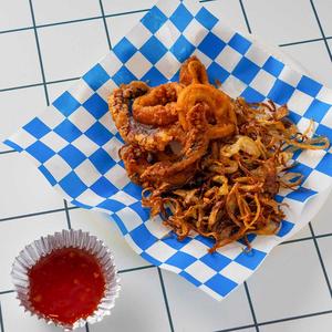 イカ天ぷら+すあげたまねぎ/Squid Tempura + Deep-Fried Onions