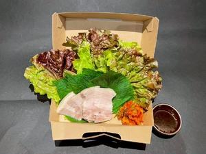 霧島黒豚 ～自家製蒸豚～ ポッサム