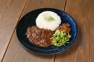 悪魔カレー(スパイスラム肉)
