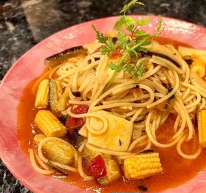 トマトパスタ